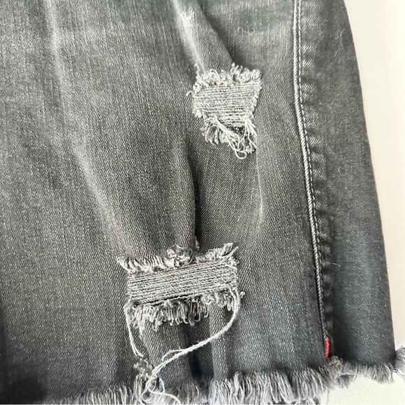 True Religion Mid Cut Off Denim Distressed Shorts - Picture 3 of 9